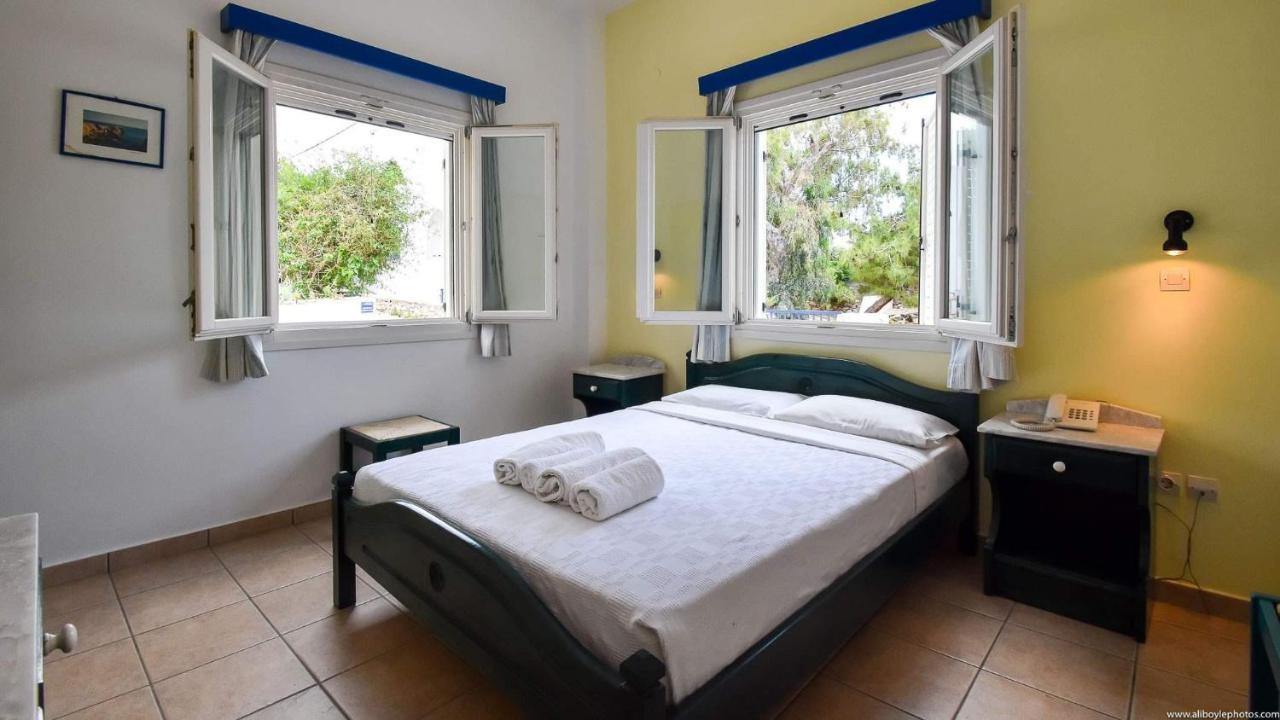Hotel Ivi Driósz Kültér fotó