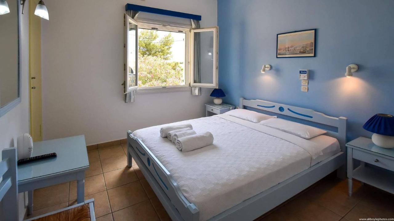 Hotel Ivi Driósz Kültér fotó